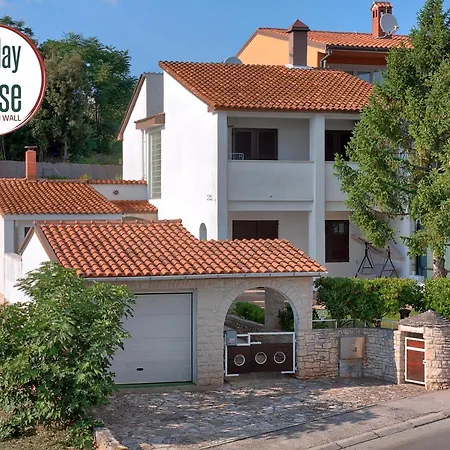 Holiday home Holiday Old Roman Wall